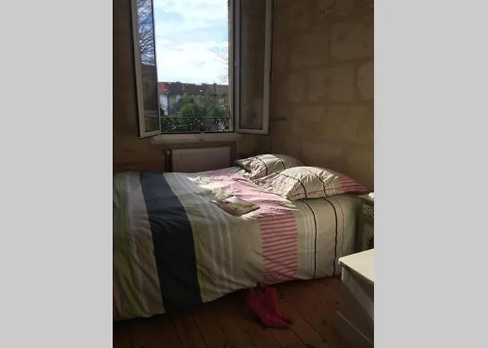 Maison Spacieuse Avec Jardin Et Garage 펜션 *