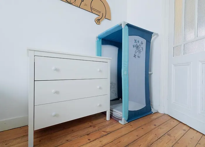 Maison Spacieuse Avec Jardin Et Garage 펜션