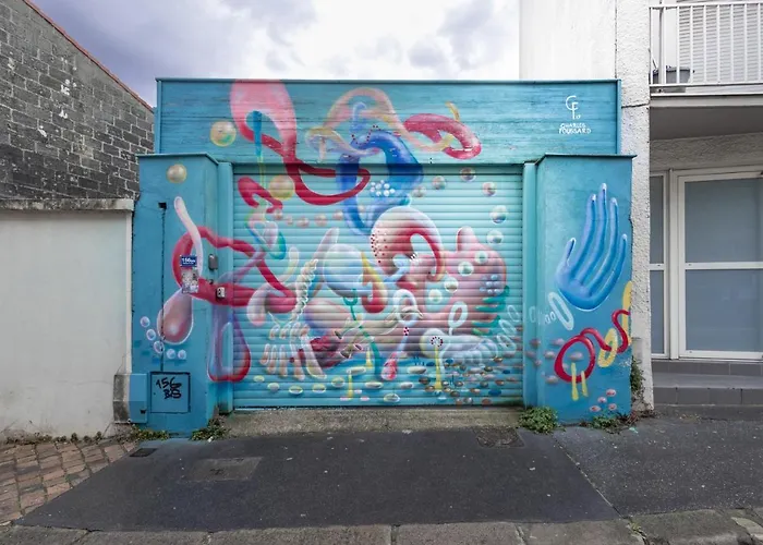 Maison Spacieuse Avec Jardin Et Garage 펜션