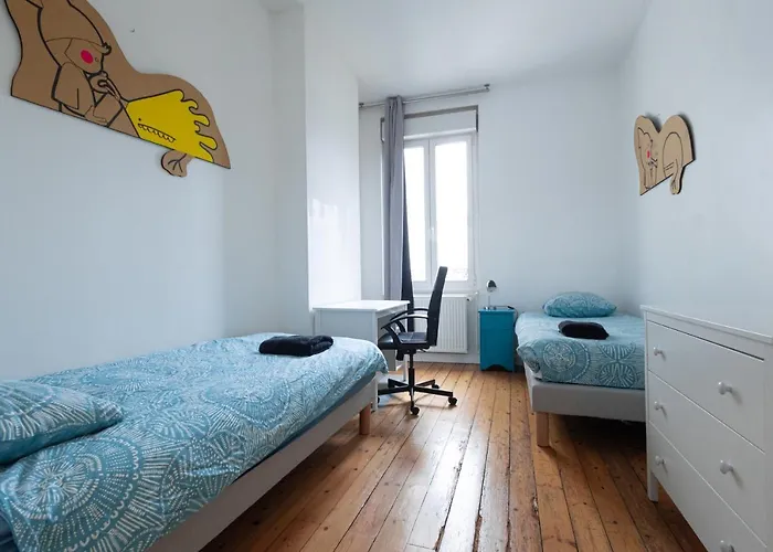 Maison Spacieuse Avec Jardin Et Garage 펜션