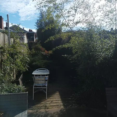 Maison Spacieuse Avec Jardin Et Garage