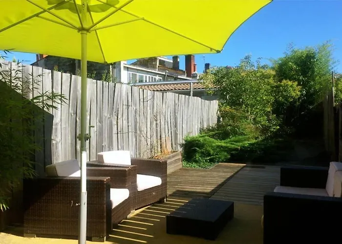 Сasa de vacaciones Maison Spacieuse Avec Jardin Et Garage *