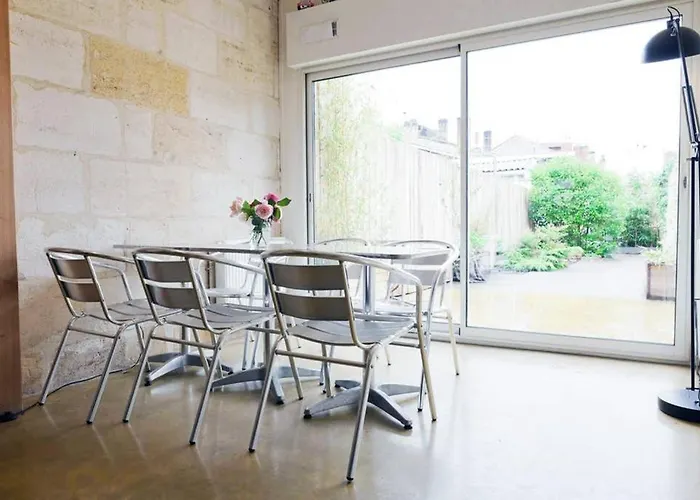 Сasa de vacaciones Maison Spacieuse Avec Jardin Et Garage Burdeos