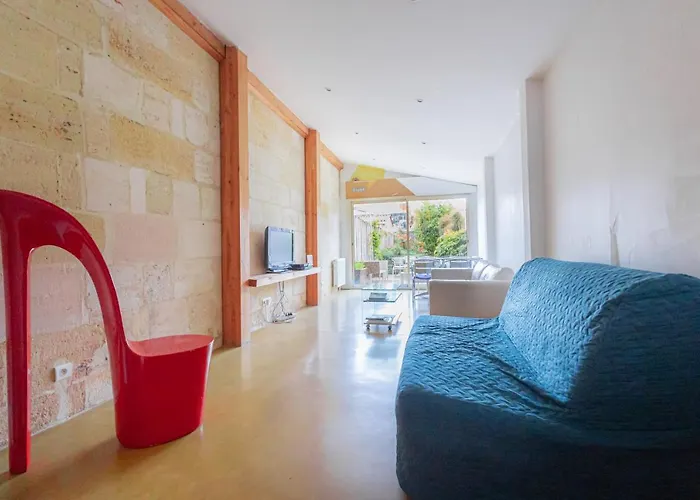 Сasa de vacaciones Maison Spacieuse Avec Jardin Et Garage *